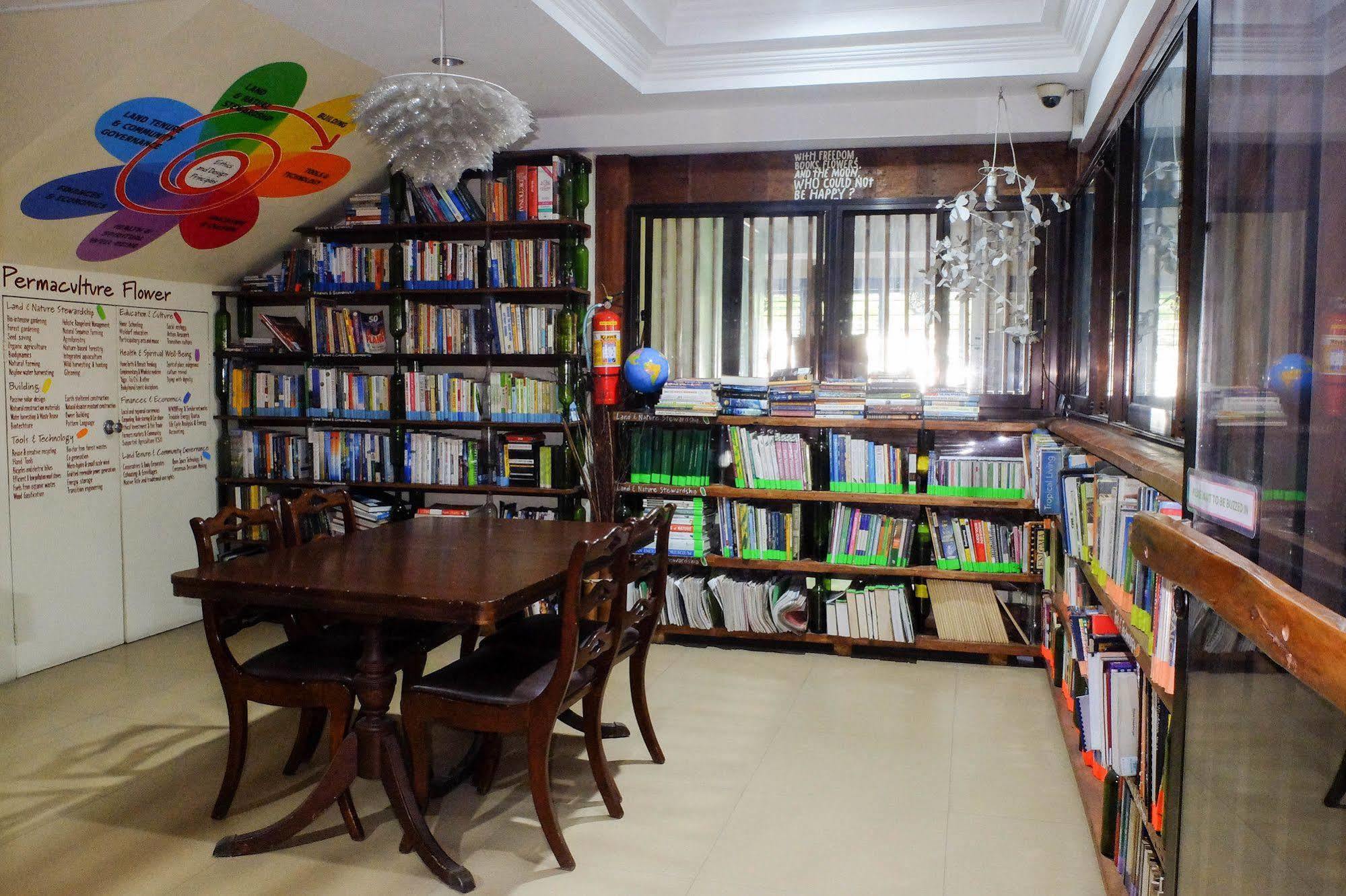 West Gorordo Hotel Cebu Dış mekan fotoğraf