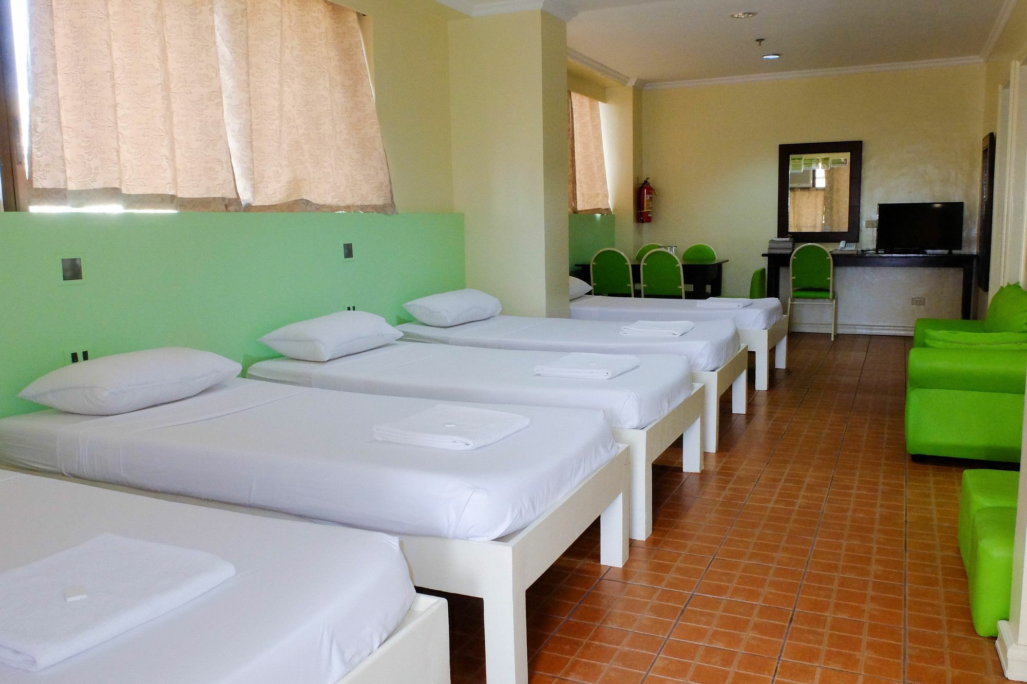 West Gorordo Hotel Cebu Dış mekan fotoğraf